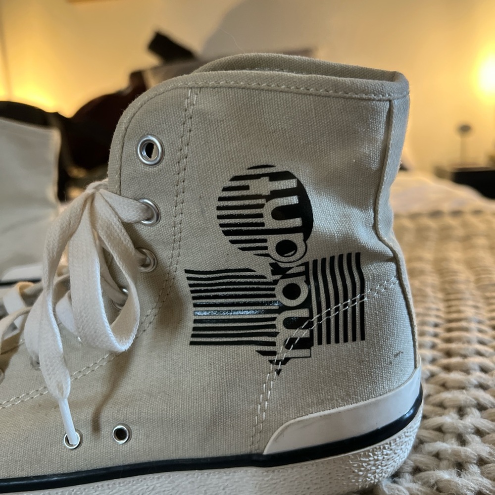 Isabel Marant Benkeen High-Top Sneakers - Picture 2 of 8